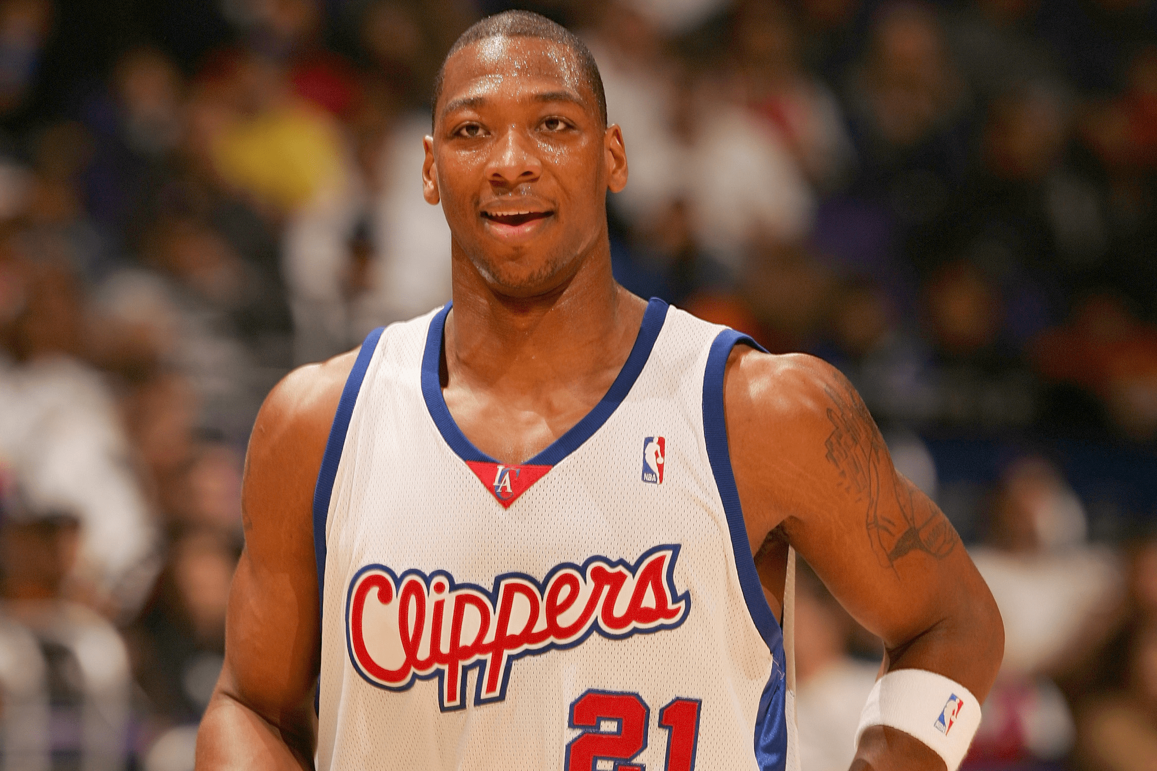 JackeyLove迎来十五赛季高光表现,湖人球迷沸腾!的简单介绍-开云最新网址